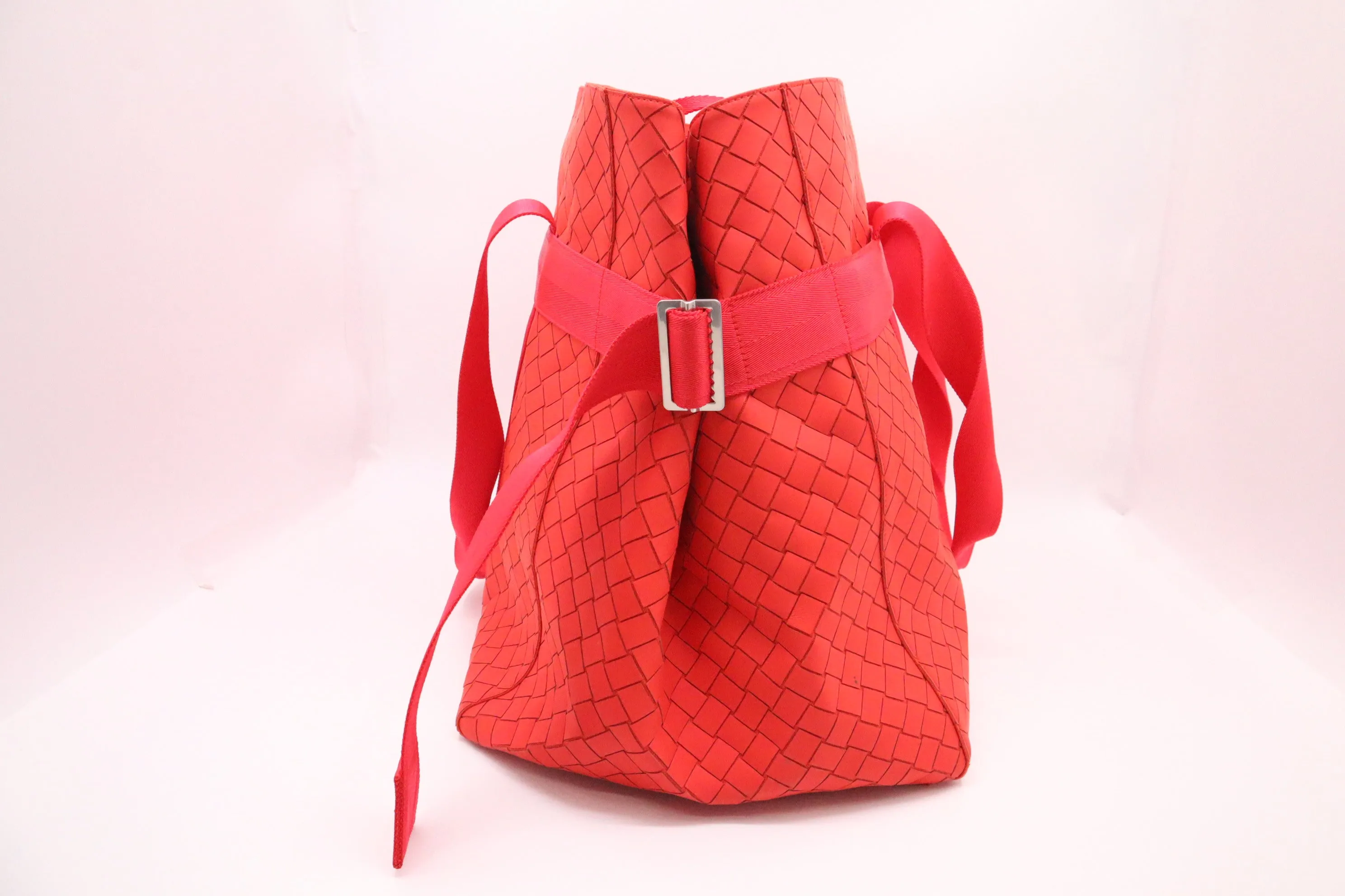 Bottega Veneta Borsa Tote in Tomato Red New Rubber